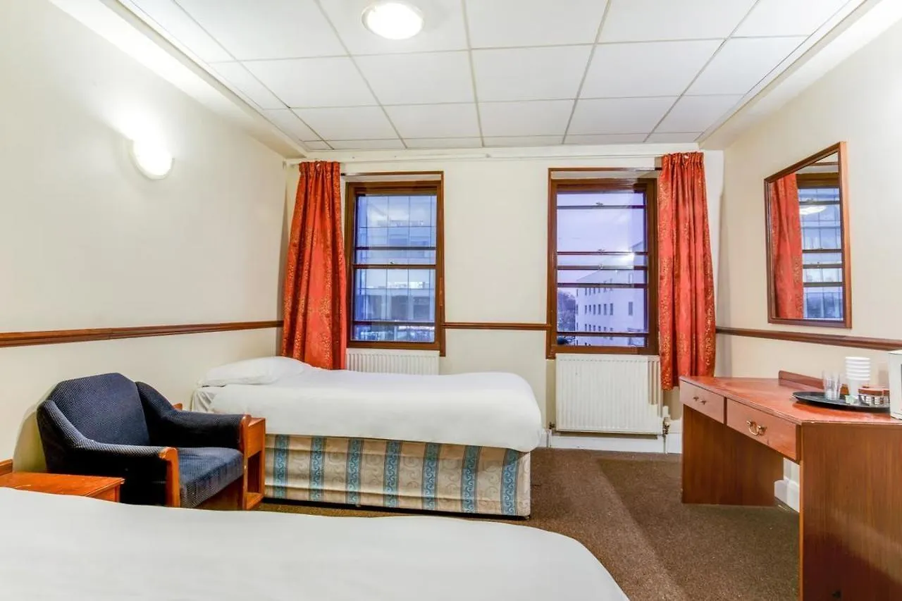 **  Oyo VII Hotel & Indian Restaurant Hounslow United Kingdom